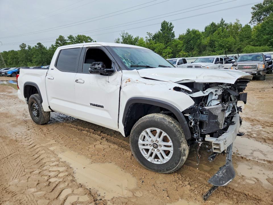 Photo 4 from auction – 2025 TOYOTA TUNDRA with VIN 5TFLA5DB7SX291335