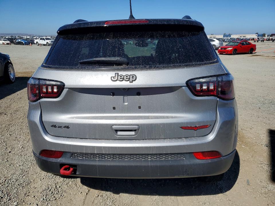 Photo 6 from auction – 2023 JEEP COMPASS with VIN 3C4NJDDN3PT525146
