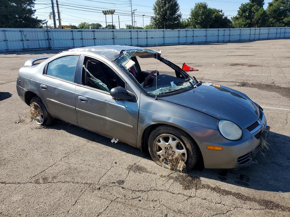 Photo 4 from auction – 2005 DODGE NEON with VIN 1B3ES56C05D255750