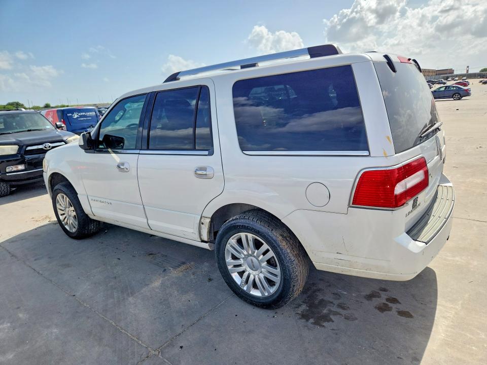 Foto 2 de la subasta – 2011 LINCOLN NAVIGATOR con VIN 5LMJJ2H55BEJ01384