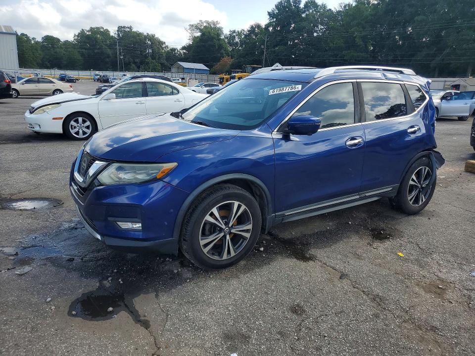 NISSAN ROGUE 2017 with VIN JN8AT2MT6HW143253 - Photo from auction