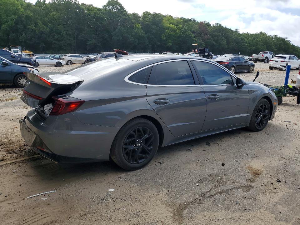 Photo 3 from auction – 2021 HYUNDAI SONATA with VIN KMHL64JA2MA152769