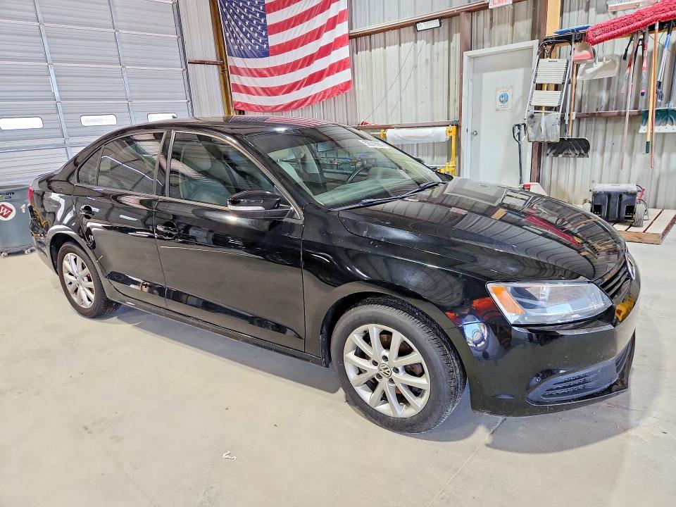 Photo 4 from auction – 2011 VOLKSWAGEN JETTA with VIN 3VWDZ7AJ8BM027208