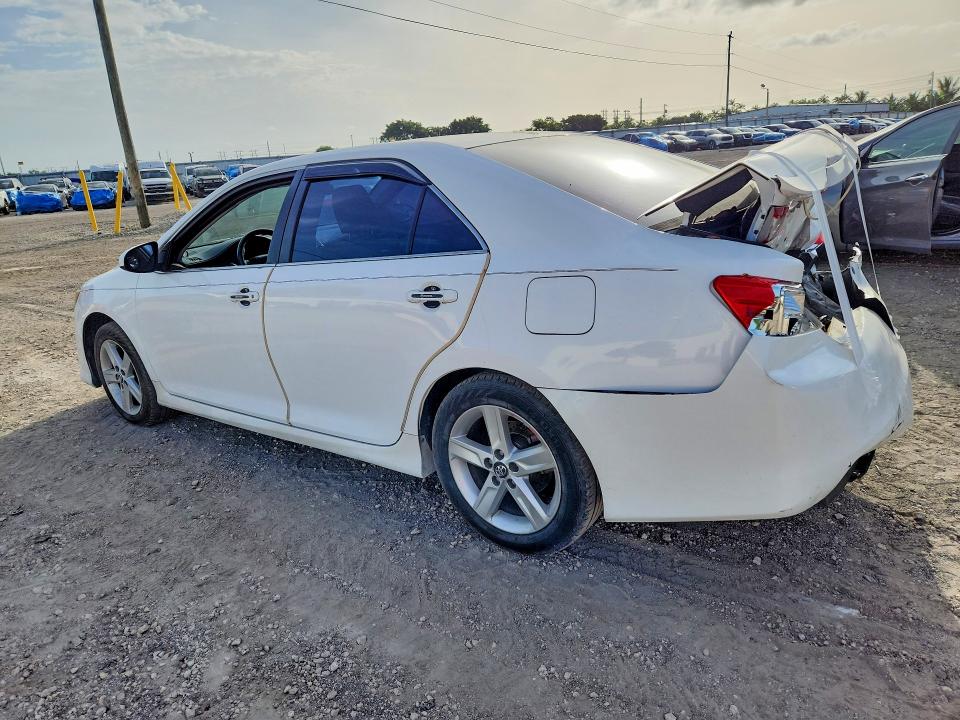 Photo 2 from auction – 2014 TOYOTA CAMRY with VIN 4T1BF1FK4EU375441