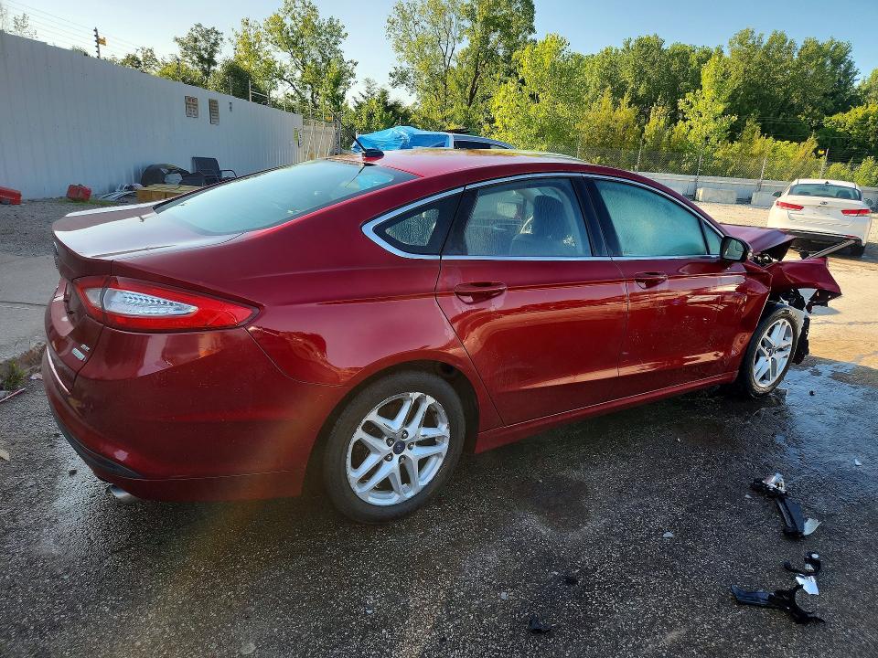 Photo 3 from auction – 2014 FORD FUSION with VIN 3FA6P0HD2ER253928