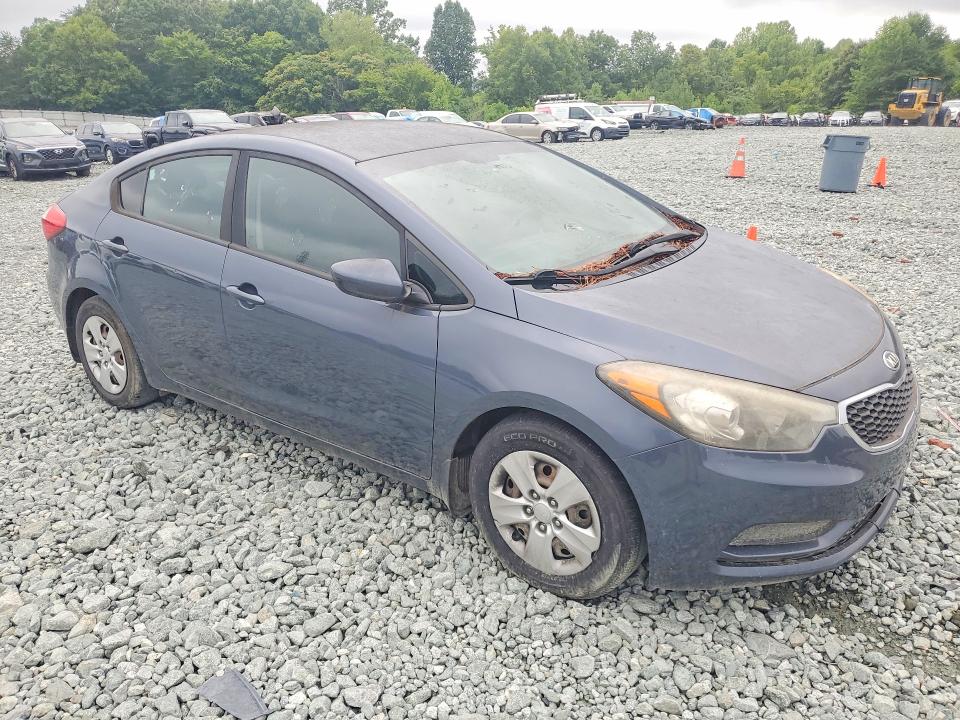 Photo 4 from auction – 2016 KIA FORTE with VIN KNAFK4A65G5572691