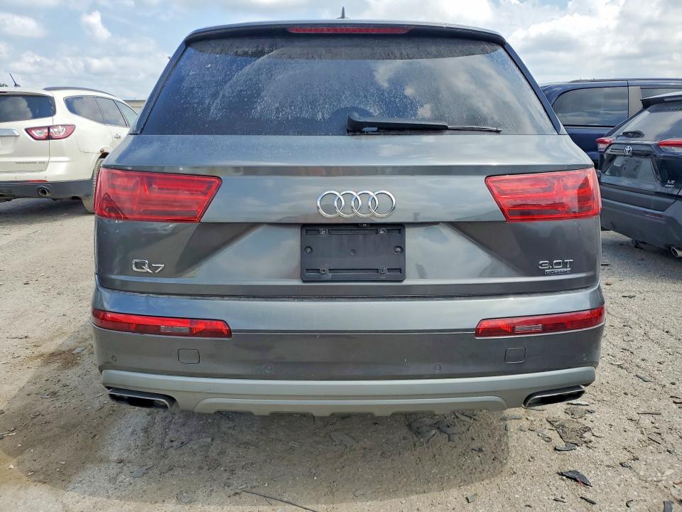 Photo 6 from auction – 2018 AUDI Q7 with VIN WA1LAAF77JD041055