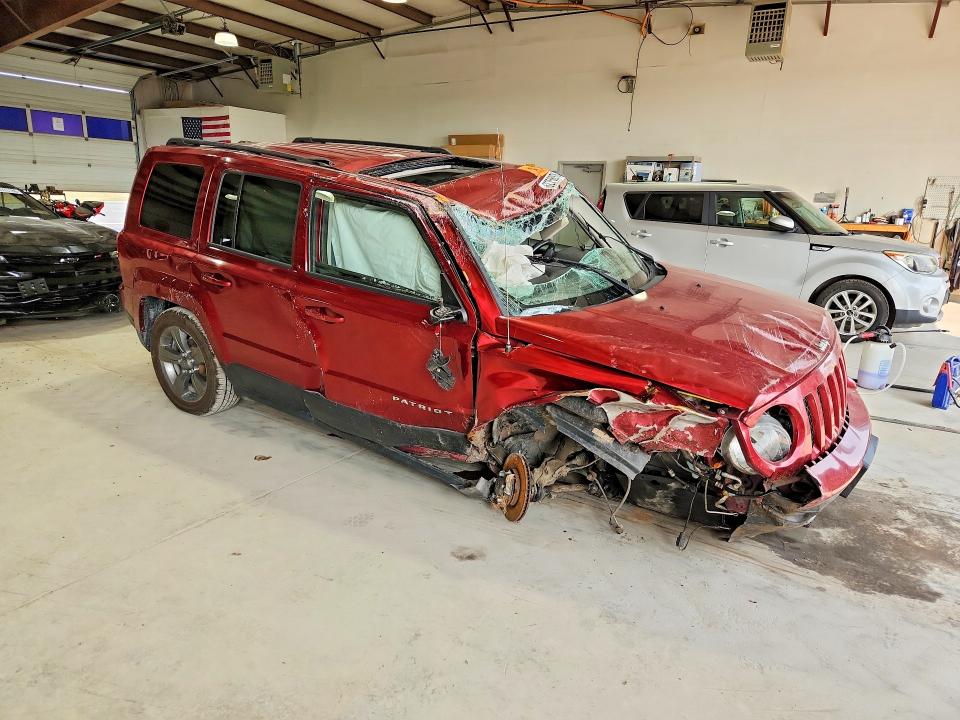 Photo 4 from auction – 2015 JEEP PATRIOT with VIN 1C4NJRFB8FD272622