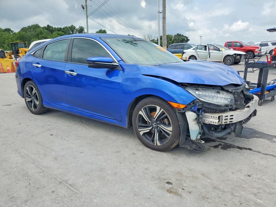 Photo 4 from auction – 2018 HONDA CIVIC with VIN JHMFC1F98JX026141