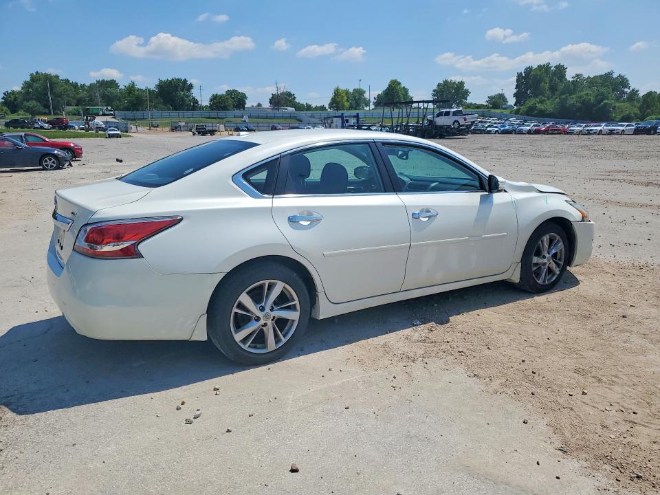 Zdjęcie 3 z aukcji – 2015 NISSAN ALTIMA z VIN 1N4AL3AP4FC100222