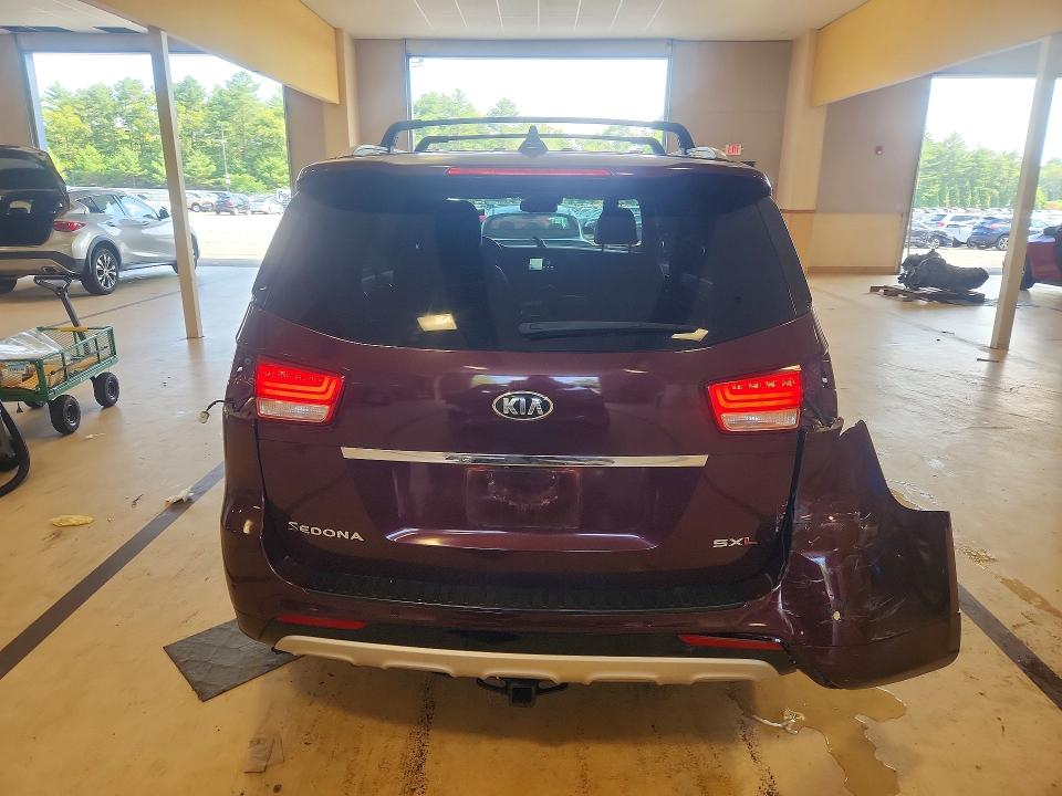 Снимка 6 от търг – 2015 KIA SEDONA с VIN KNDME5C13F6026666