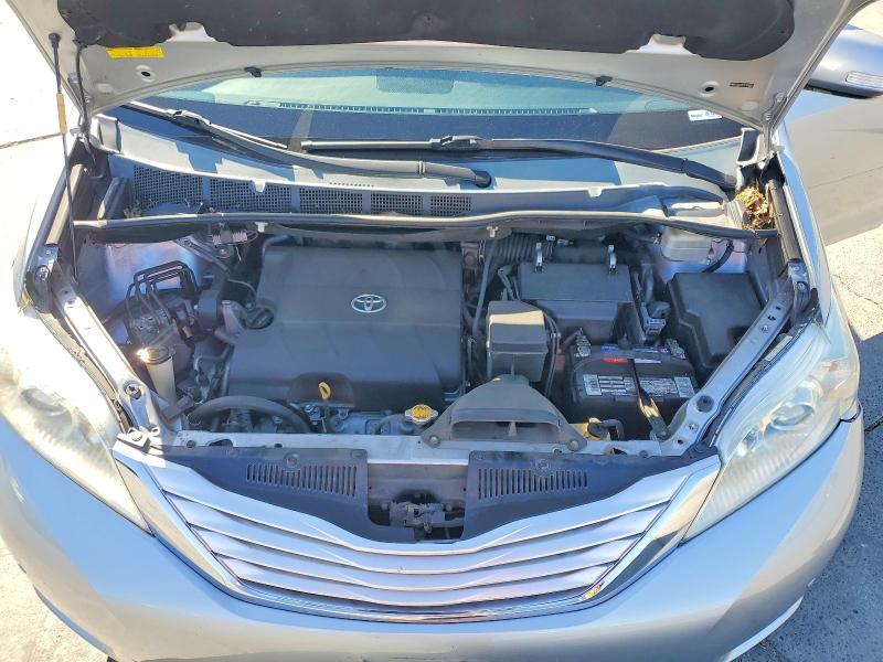 Photo 12 from auction – 2014 TOYOTA SIENNA with VIN 5TDYK3DC5ES495285