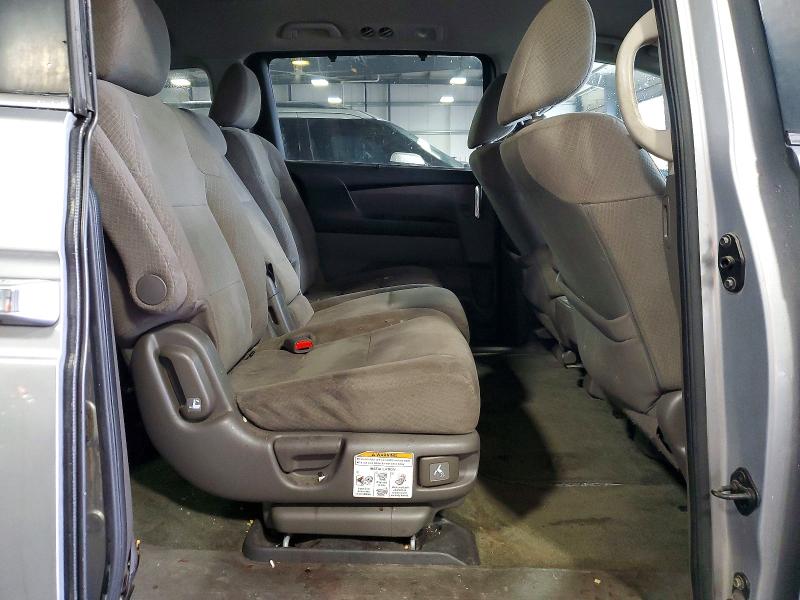 Photo 11 from auction – 2016 HONDA ODYSSEY with VIN 5FNRL5H32GB007621