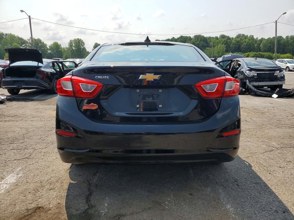 Photo 6 from auction – 2018 CHEVROLET CRUZE with VIN 1G1BC5SM1J7229236