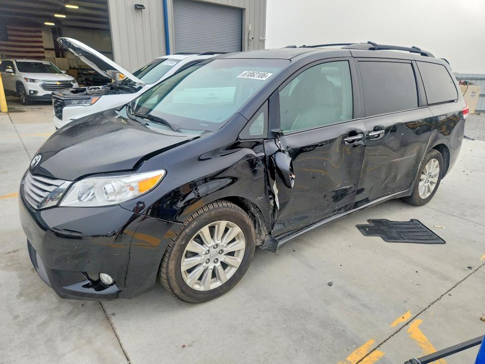 TOYOTA SIENNA 2014 with VIN 5TDDK3DC6ES072021 - Photo from auction