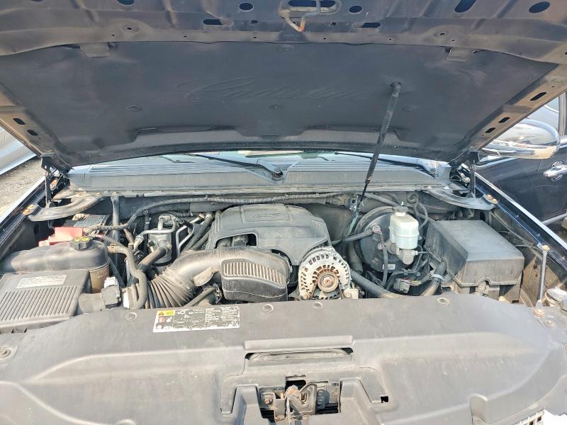 Photo 12 from auction – 2012 CADILLAC ESCALADE with VIN 1GYS4KEF7CR221207