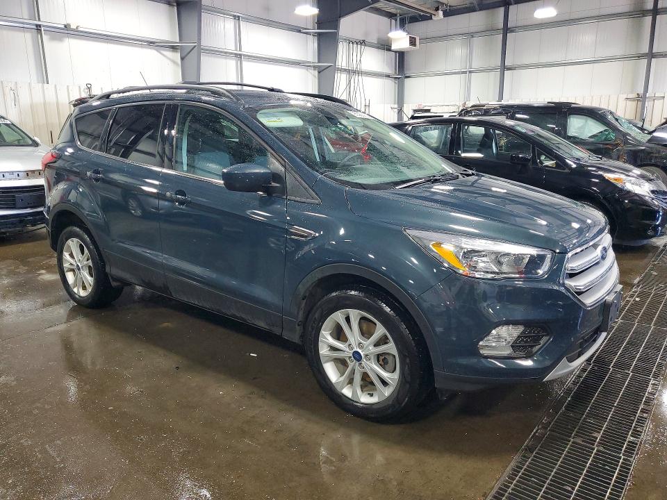 Photo 4 from auction – 2019 FORD ESCAPE with VIN 1FMCU9GD2KUC04532