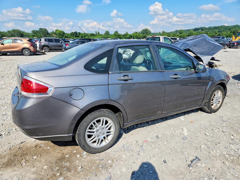 Photo 3 from auction – 2011 FORD FOCUS with VIN 1FAHP3FN2BW117622
