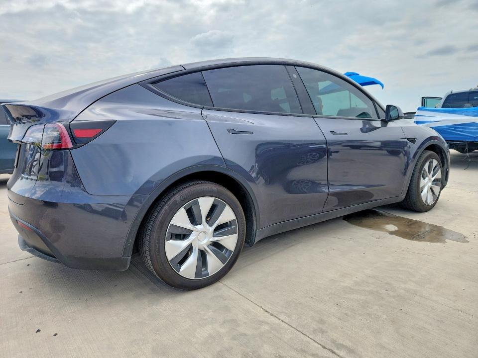 Zdjęcie 3 z aukcji – 2020 TESLA MODEL Y z VIN 5YJYGDEE0LF015078