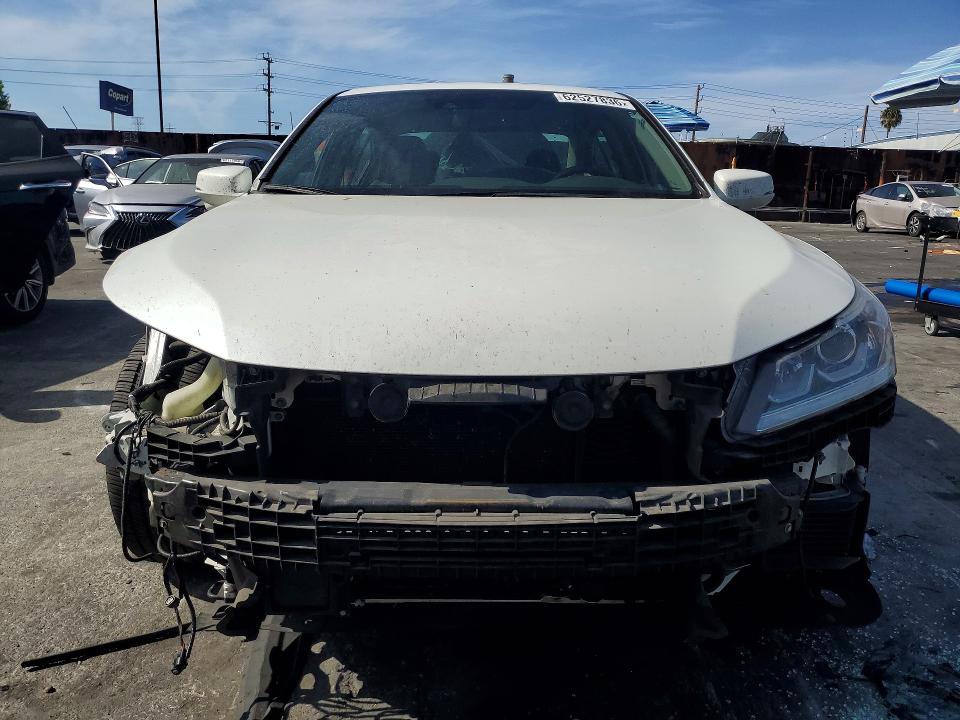 Photo 5 from auction – 2017 HONDA ACCORD with VIN JHMCR6F50HC016958