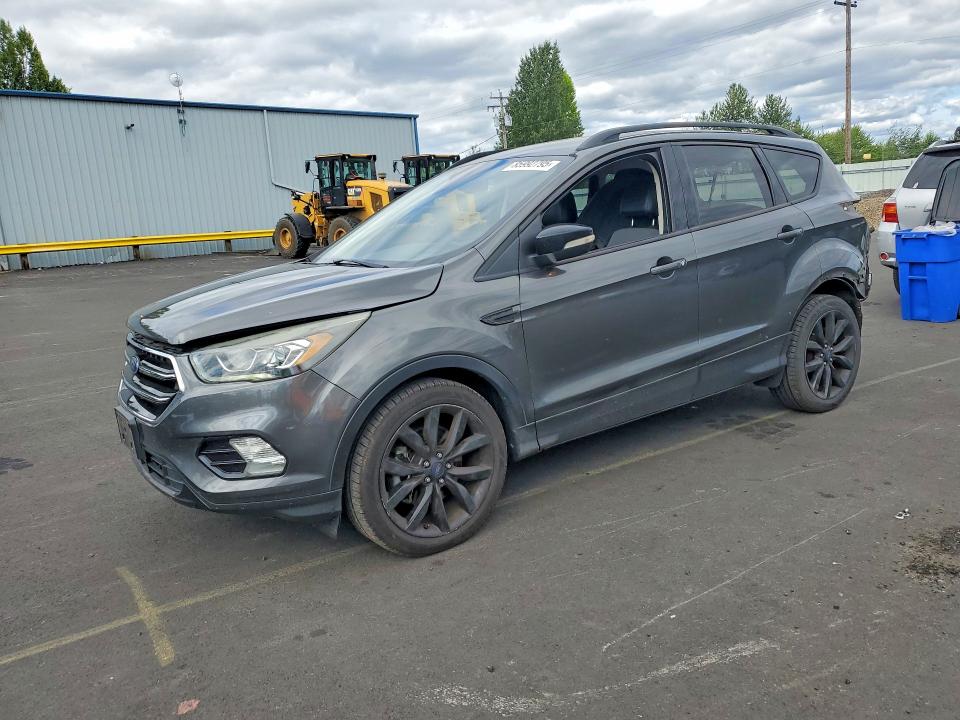 FORD ESCAPE 2017 with VIN 1FMCU9JD0HUB61570 - Photo from auction