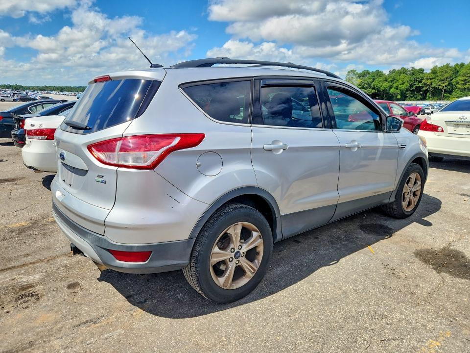 Photo 3 from auction – 2015 FORD ESCAPE with VIN 1FMCU9G90FUB41870