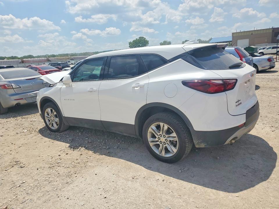 Photo 2 from auction – 2021 CHEVROLET BLAZER with VIN 3GNKBBRA3MS537199