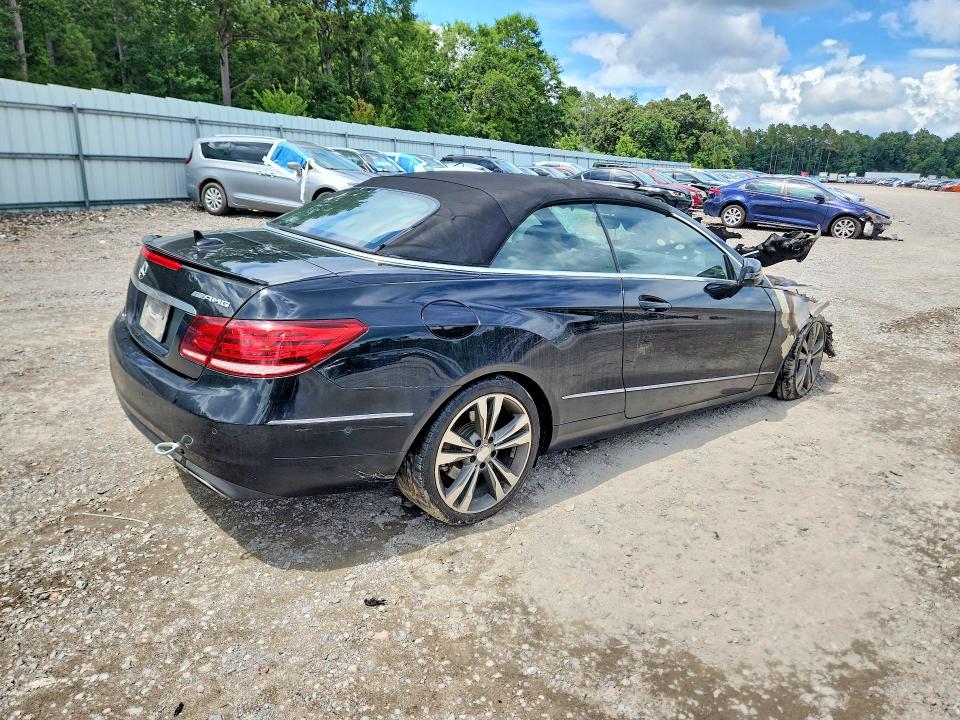 Photo 3 from auction – 2015 MERCEDES-BENZ E with VIN WDDKK6FF9FF306532