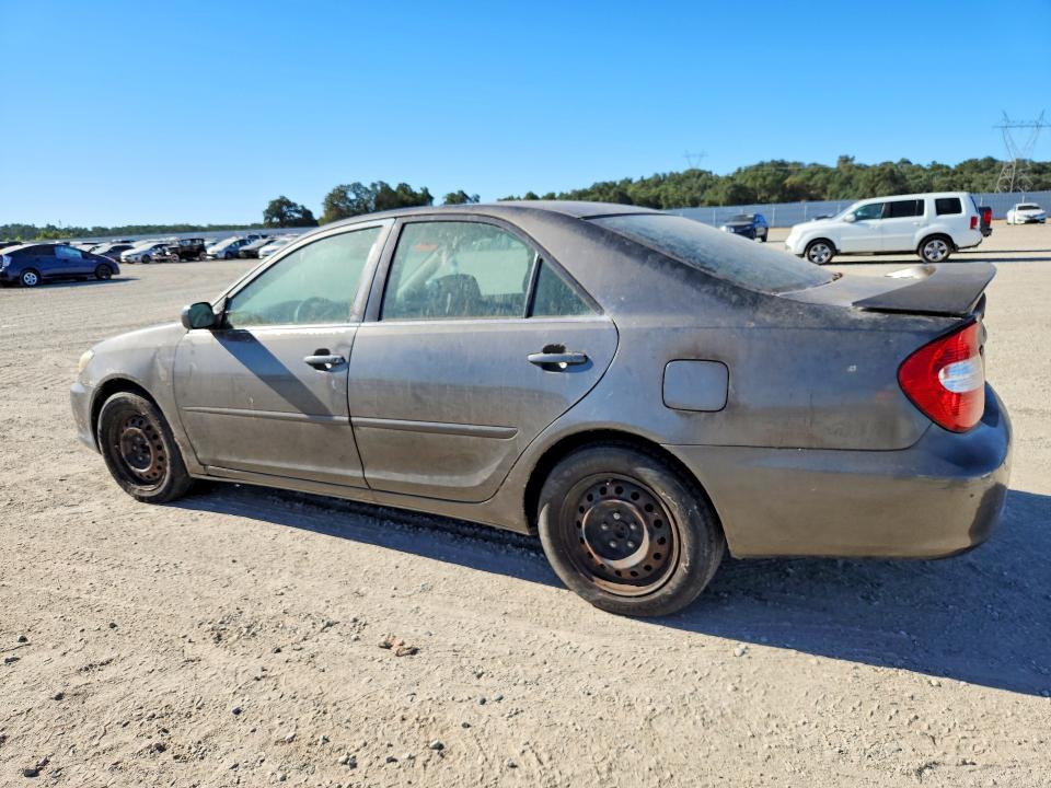 Photo 2 from auction – 2002 TOYOTA CAMRY with VIN JTDBF30KX20026098