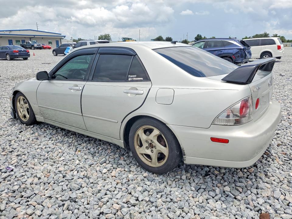 Photo 2 from auction – 2001 LEXUS IS with VIN JTHBD182910030381