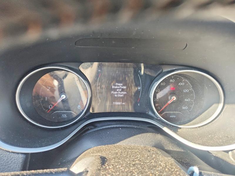 Photo 9 from auction – 2019 JEEP COMPASS with VIN 3C4NJDBB0KT690489