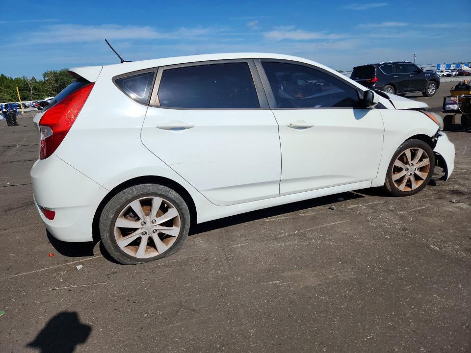Photo 3 from auction – 2012 HYUNDAI ACCENT with VIN KMHCU5AE3CU031745