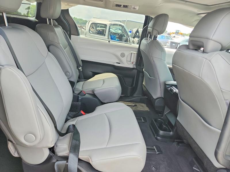 Photo 11 from auction – 2026 TOYOTA SIENNA with VIN 5TDYRKEC7TS329349