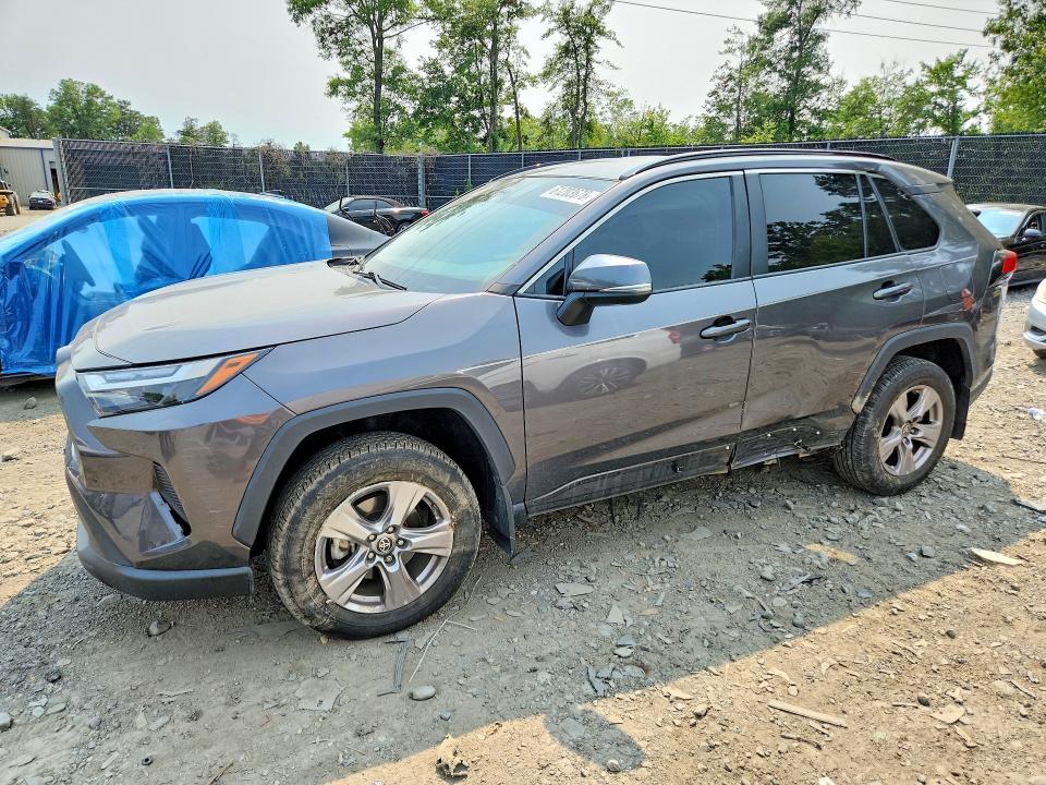 TOYOTA RAV4 2022 with VIN 2T3P1RFV1NC292376 - Photo from auction