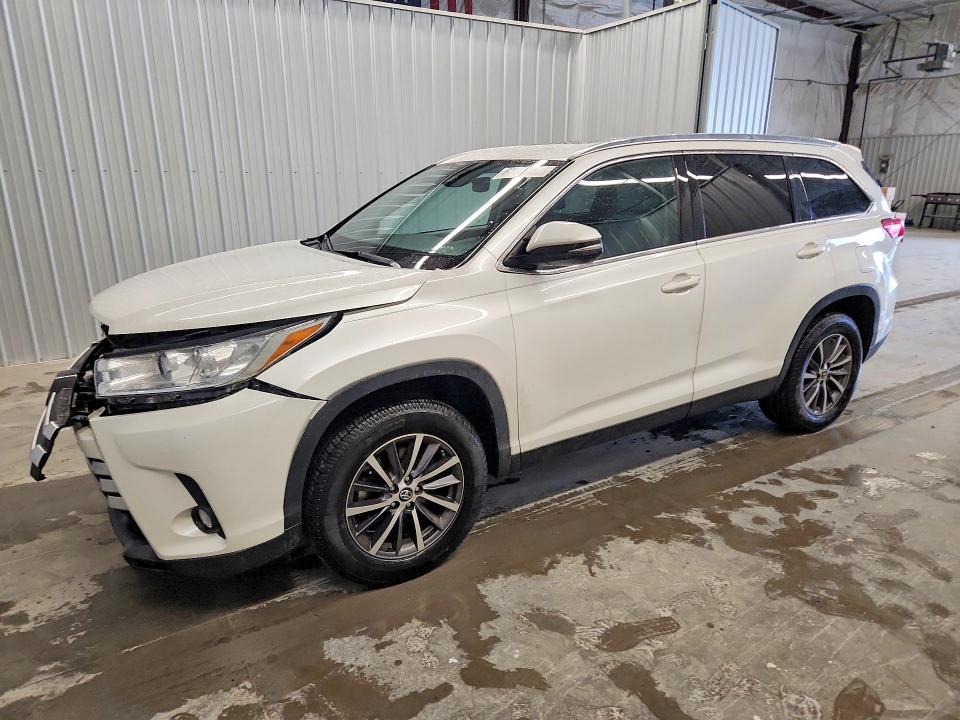 TOYOTA HIGHLANDER 2019 with VIN 5TDKZRFH5KS314100 - Photo from auction