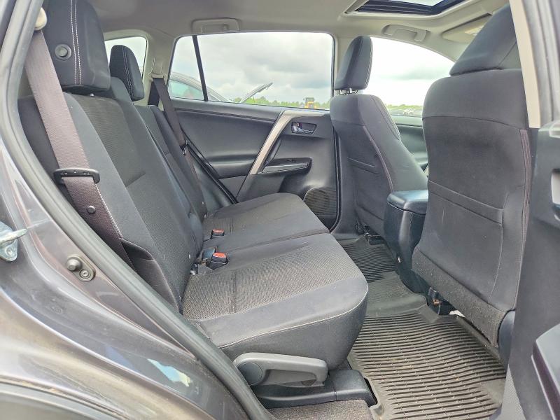 Photo 11 from auction – 2016 TOYOTA RAV4 with VIN JTMRFREV7GD193877