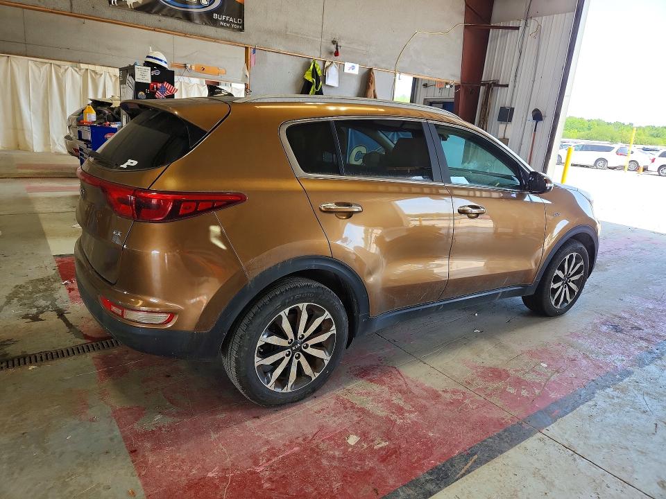 Photo 3 from auction – 2017 KIA SPORTAGE with VIN KNDPNCAC9H7032037