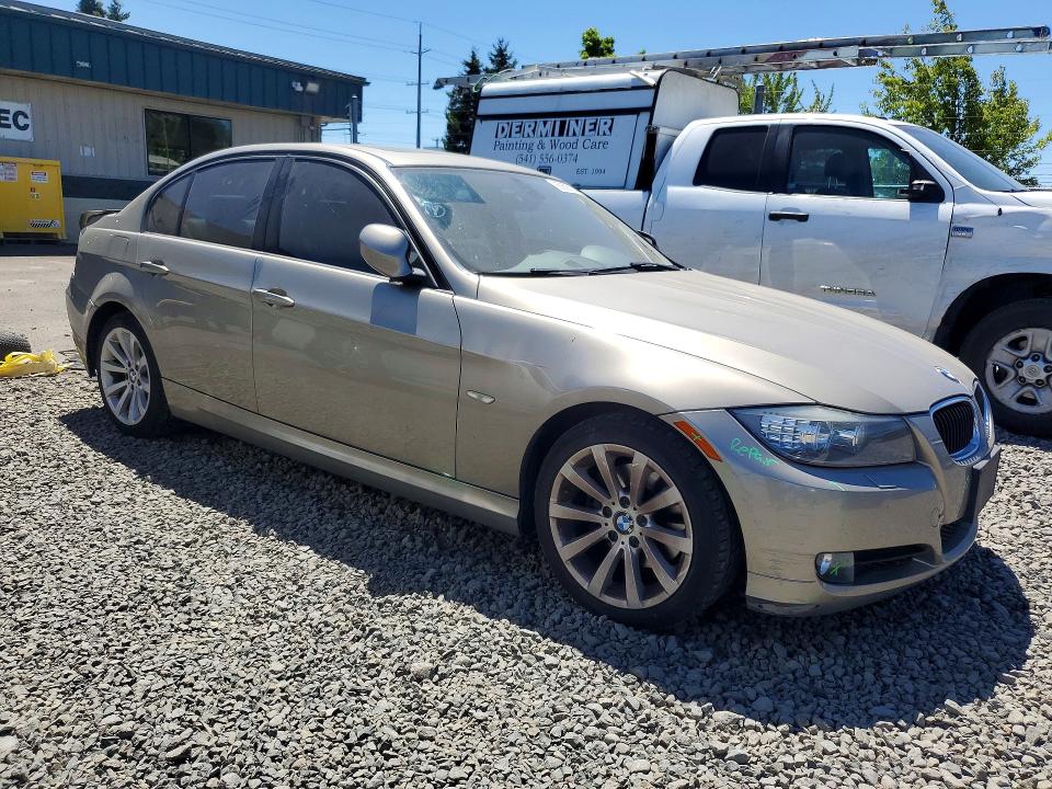 Photo 4 from auction – 2011 BMW 328 with VIN WBAPH5G5XBNM82761
