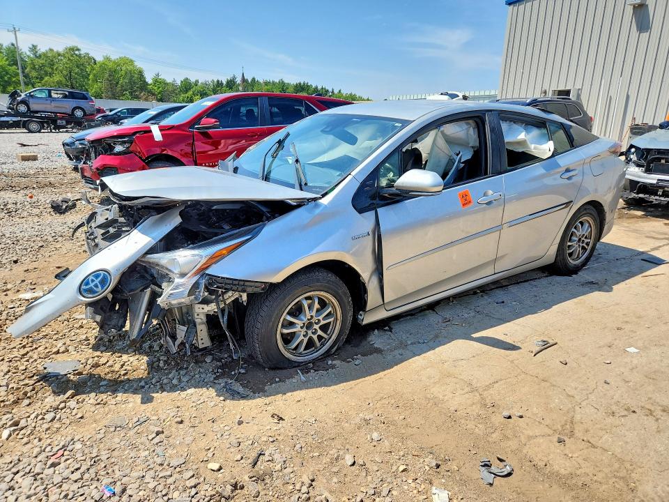 TOYOTA PRIUS 2017 with VIN JTDKARFU3H3030172 - Photo from auction