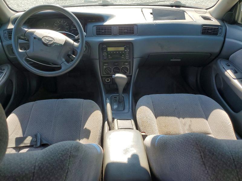 Photo 8 from auction – 2000 TOYOTA CAMRY with VIN 4T1BF28K8YU934755