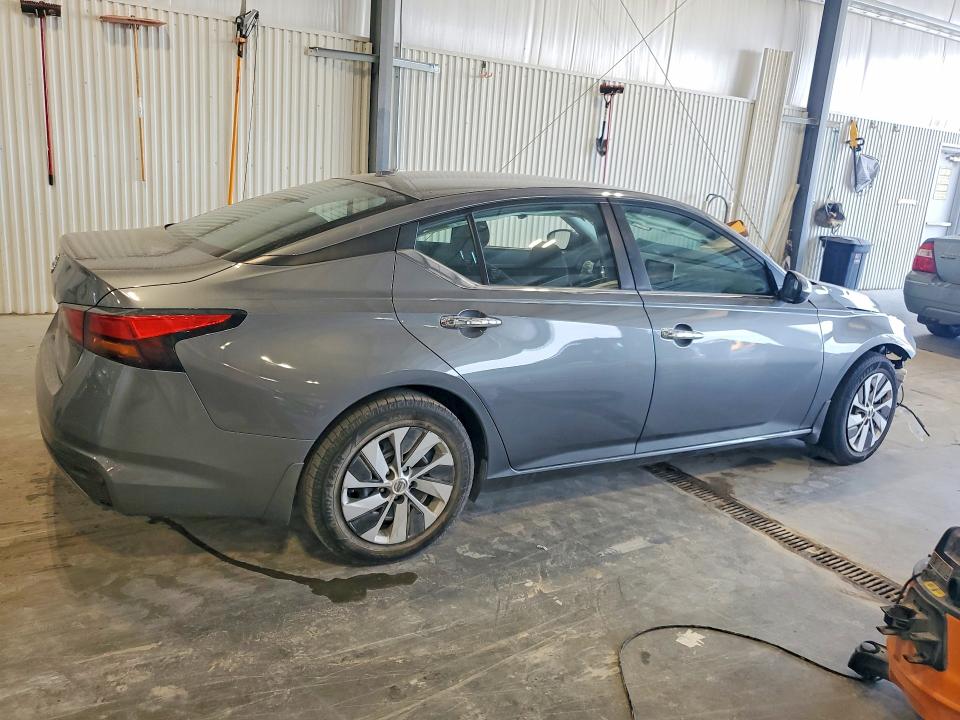 Photo 3 from auction – 2019 NISSAN ALTIMA with VIN 1N4BL4BV1KC222117