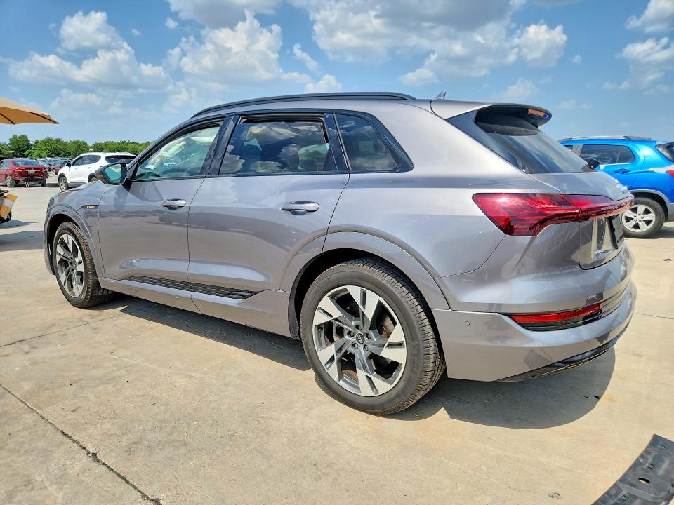 Photo 2 from auction – 2021 AUDI E-TRON with VIN WA1AAAGE1MB022232