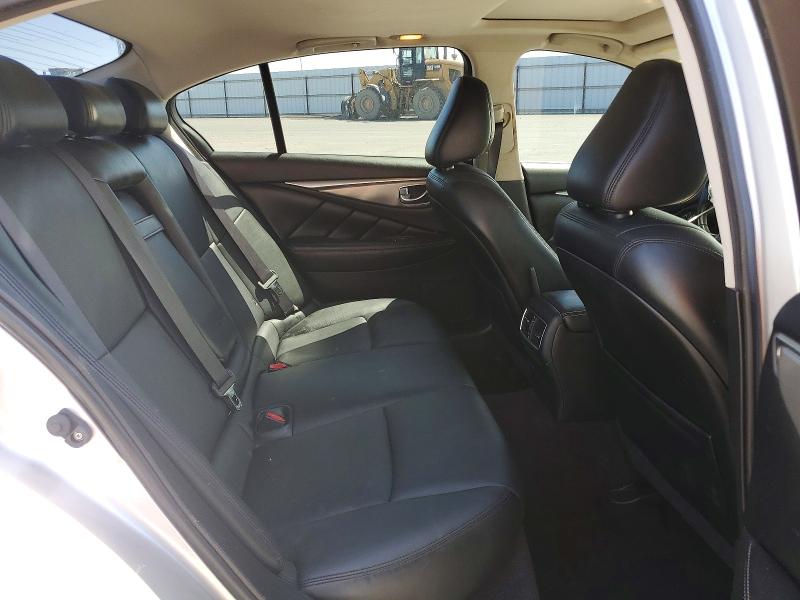 Photo 10 from auction – 2015 INFINITI Q50 with VIN JN1BV7AR9FM421803