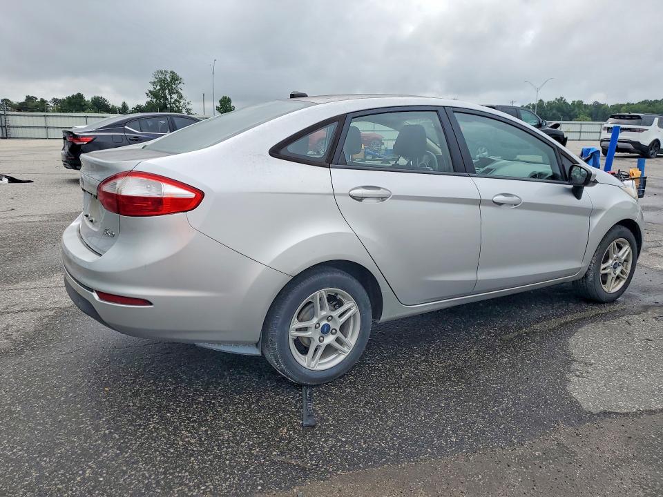 Photo 3 from auction – 2018 FORD FIESTA with VIN 3FADP4BJ9JM108244