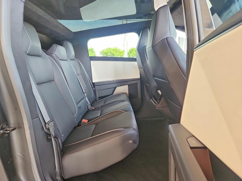 Photo 10 from auction – 2026 TESLA CYBERTRUCK with VIN 7G2CEHED8TA090782