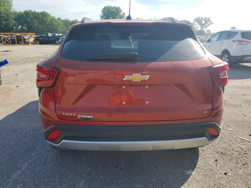 Photo 6 from auction – 2024 CHEVROLET TRAX with VIN KL77LHE20RC213294
