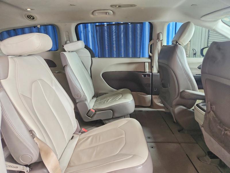 Photo 11 from auction – 2017 CHRYSLER PACIFICA with VIN 2C4RC1BG9HR730392