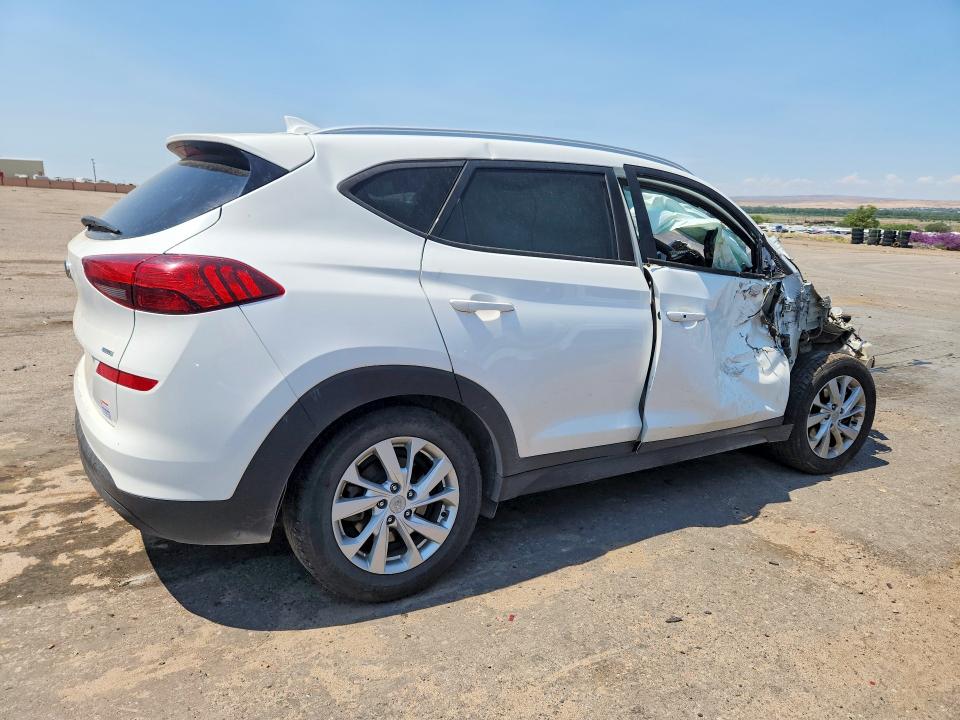 Photo 3 from auction – 2020 HYUNDAI TUCSON with VIN KM8J3CA43LU115733