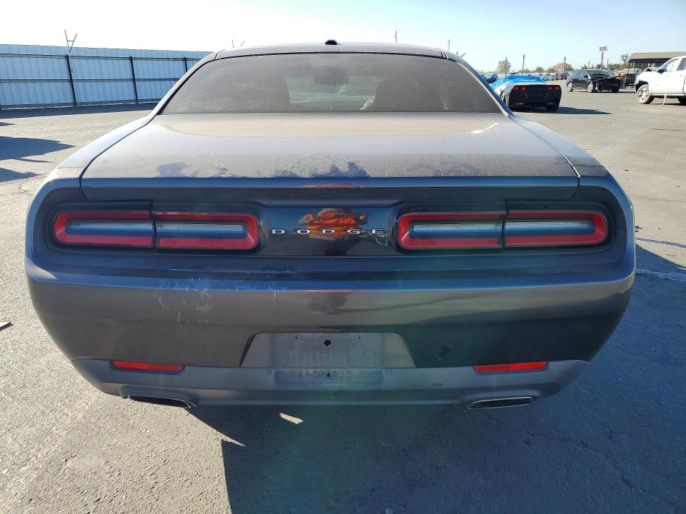 Photo 6 from auction – 2016 DODGE CHALLENGER with VIN 2C3CDZAGXGH172001