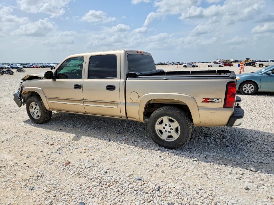 Photo 2 from auction – 2004 CHEVROLET SILVERADO with VIN 2GCEK13T541420696